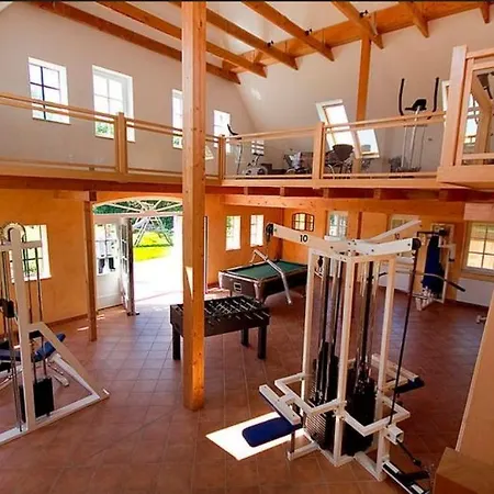 アパート Anneliese-blumenwiese